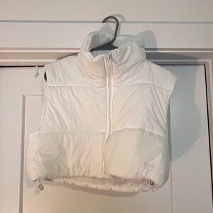 American Threads Cropped White Puffer Vest